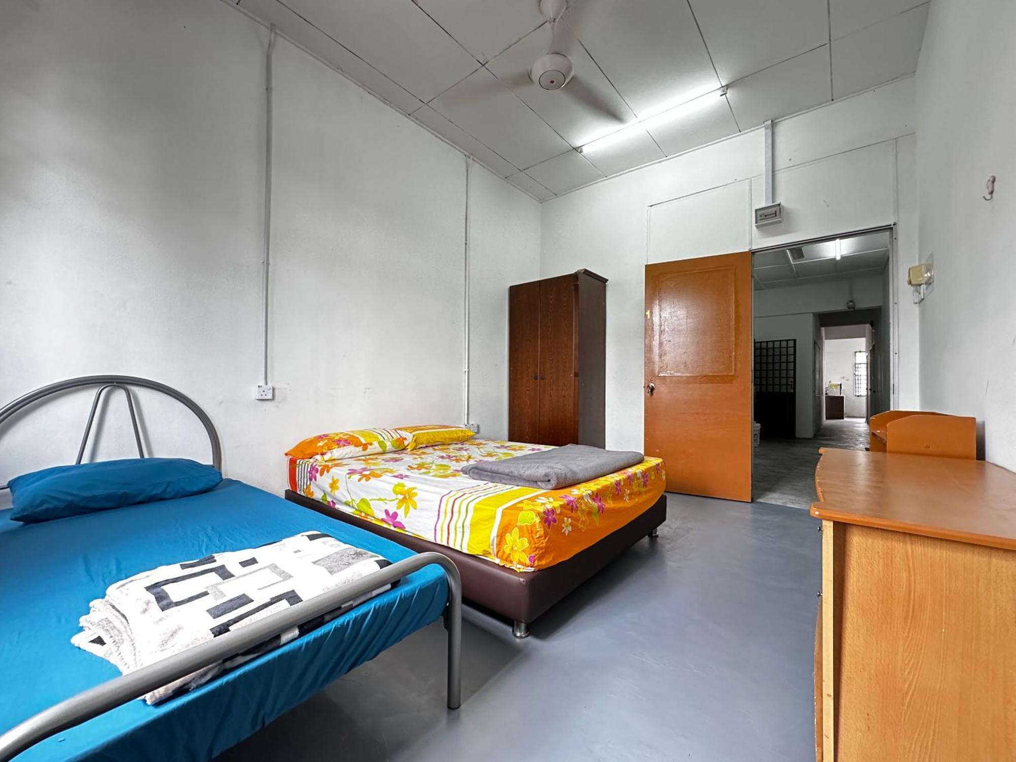 Jiaxin Dormitory - Puteri Wangsa 家馨旅舍 Ulu Tiram Exterior foto